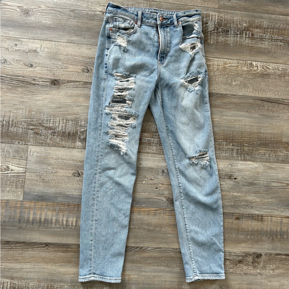 American Eagle Mom Jeans